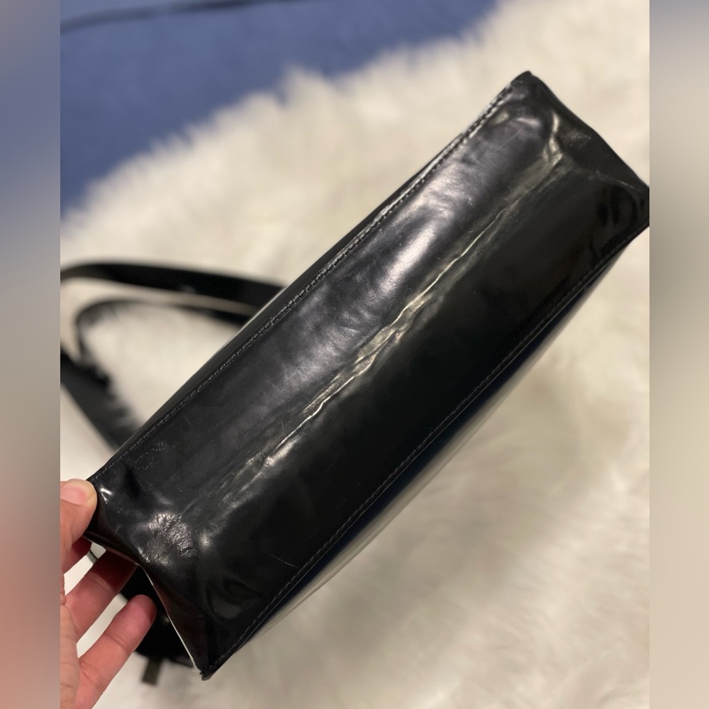 CHANEL Black Patent Leather CC Tote Bag - Picture 12 of 16